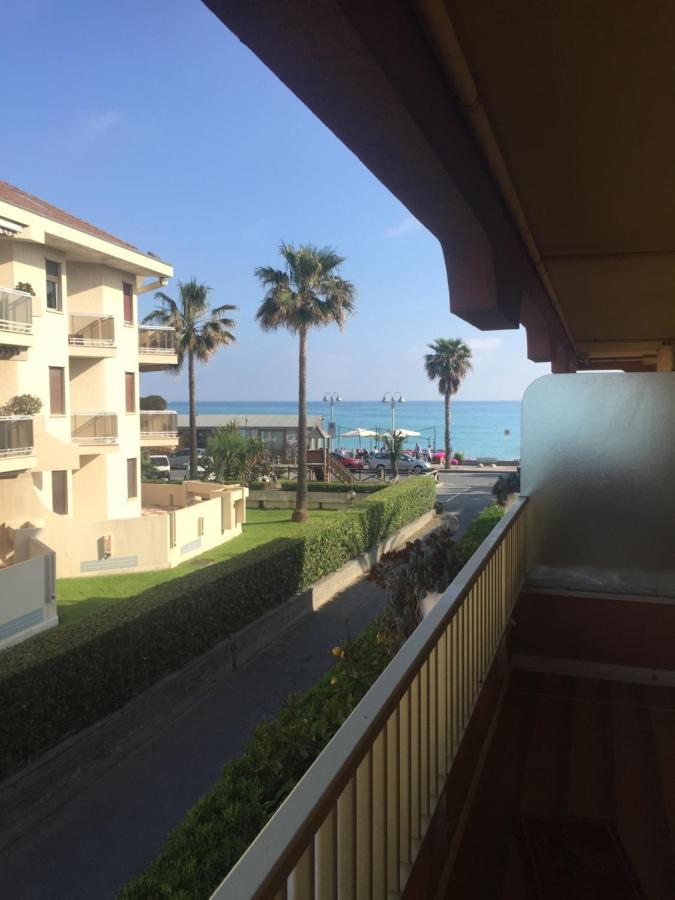 A Due Passi Dal Mare Apartment Vallecrosia Ngoại thất bức ảnh