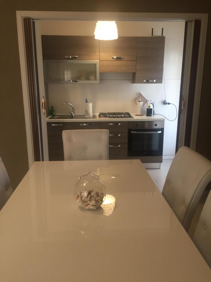 A Due Passi Dal Mare Apartment Vallecrosia Ngoại thất bức ảnh